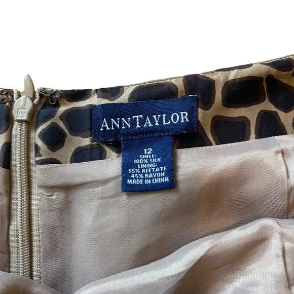 Vintage Ann Taylor Giraffe Print Silk Skirt - Picture 6 of 6